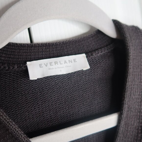 Everlane Black V-Neck Knit Crop 100% Cotton Cardigan Sweater Women's Size Small - Picture 2 of 6